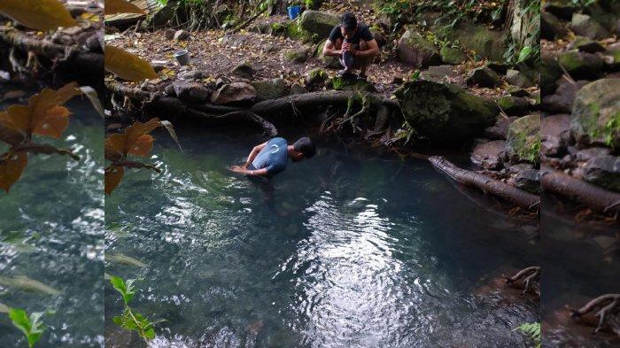 Wisata alam Kokok Gumbang yang berada di Desa Aikdewa, Kecamatan Pringgasela, Kabupaten Lombok Timur. Wisata ini merupakan salah satu wisata alam yang sudah menjadi objek wisata andalan masyarakat sekitar sejak tahun 90-an.