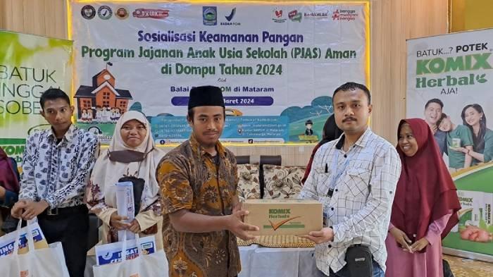 Komix Herbal berkolaborasi bersama BPOM Mataram menyelenggarakan kegiatan sosialisasi keamanan pangan dan bahaya penyalahgunaan obat-obatan, di aula kantor wali kota Bima dan Laberka Café Dompu,  pada 7 Maret 2024.