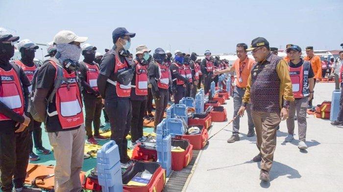 Penjabat Gubernur NTB H Lalu Gita Ariadi periksa kesiapan tenaga medis NTB Med-X RSUD Provinsi NTB saatMotoGP Mandalika 2023.