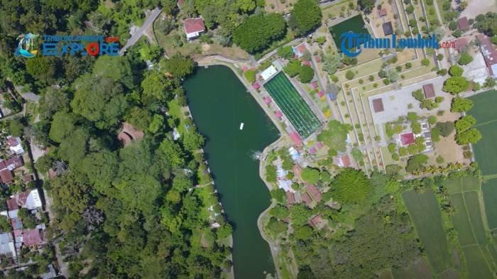 Lanskap Taman Narmada di Lombok Barat