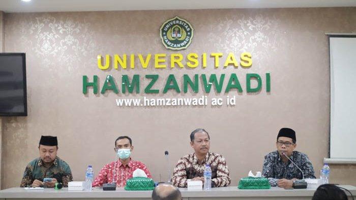 Fakultas MIPA Universitas Hamzanwadi menyelenggarakan lokakarya peningkatan kualitas pembelajaran, Sabtu (22/7/2023). Lokakarya diikuti dosen dan staf pengajar Prodi Statistika  serta mahasiswa. Narasumber dari Universitas Islam Indonesia, Yogyakarta dan Institut Teknologi Sepuluh November, Surabaya.