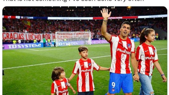 Luis Suarez bersama keluarganya melakukan salam perpisahan kepada para pendukung Atletico Madrid di Estadio Wanda Metroplitano pada Minggu (15/5/2022).
