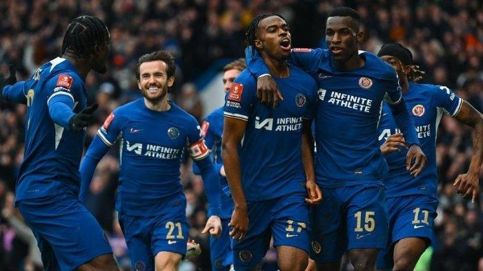 Selebrasi kemenangan Chelsea atas Leicester City babak perempat final Piala FA di Stadion Stamford Bridge, Minggu (17/3/2024). Chelsea menang 4-2 dan lolos ke semifinal Piala FA.