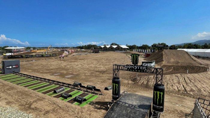 Lintasan Sirkuit MXGP Selaparang yang dibangun di atas landasan pacu eks Bandara Selaparang, Kota Mataram.