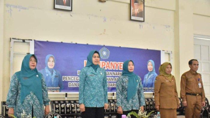 Tim Penggerak (TP) Pemberdayaan dan Kesejahteraan Keluarga (PKK) Lombok Tengah beri penyuluhan kepada remaja, siswa SMP dan SMA sederajat, di Gedung PKK, Pendopo 1 Bupati Lombok Tengah (20/8/2024).