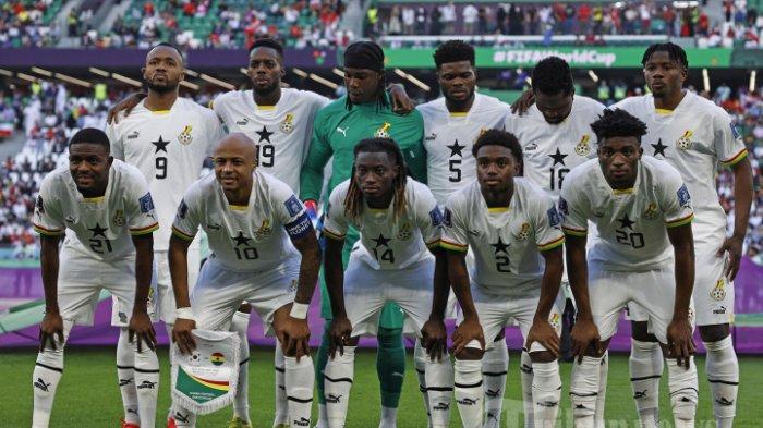 Pemain timnas Ghana bose jelang pertandingan melawan Korea Selatan  di Education City Stadium di Al-Rayyan, sebelah barat Doha, Senin 28 November 2022.