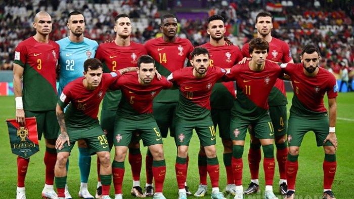 Para pemain Portugal berpose menjelang pertandingan sepak bola babak 16 besar Piala Dunia Qatar 2022 antara Portugal dan Swiss di Stadion Lusail di Lusail, utara Doha, 6 Desember 2022. Portugal menang 6-1.
