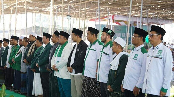 Para tokoh yang hadir saat deklarasi dukungan PBNW untuk Prabowo-Gibran di Lapangan Anjani Lombok Timur, Minggu (29/10/2023).