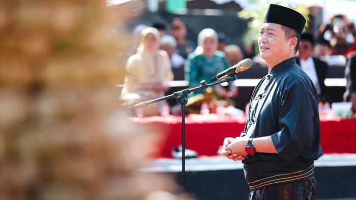 Gubernur NTB Ingatkan Pentingnya Memahami Filosofi Tradisi Lebaran Topat