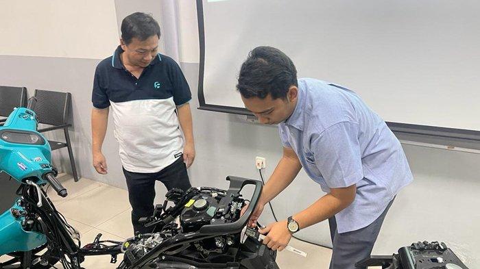 PT. Surya Timur Sakti Jatim kembali menggelar Yamaha Gathering 2023 pada hari Rabu, 13 September 2023 di Sentral Yamaha Dupak.  Yamaha STSJ mengundang lebih dari 20 awak media. Pada forum ini Yamaha  melakukan rangkaian tes untuk membuktikan kualitas produk unggulannya.