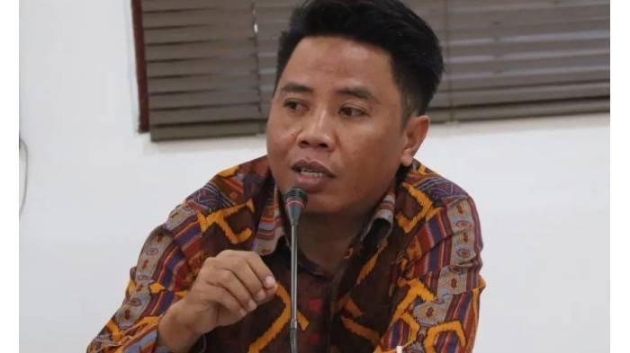 HAK INTERPELASI - Amir Mahmud.