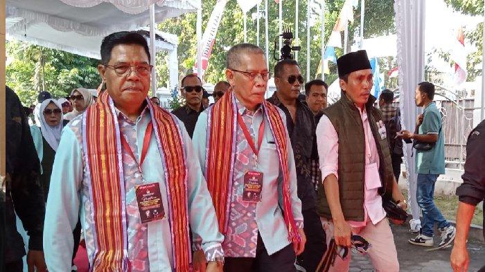Pasangan Iron-Edwin saat mendaftar di KPU Lotim, Rabu (28/8/2024).