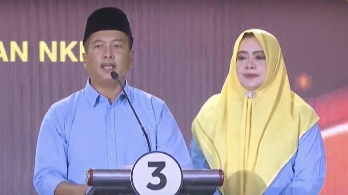 Calon Gubernur NTB Lalu Muhammad Iqbal di debat ketiga Pilgub NTB 2024, Rabu (20/11/2024).