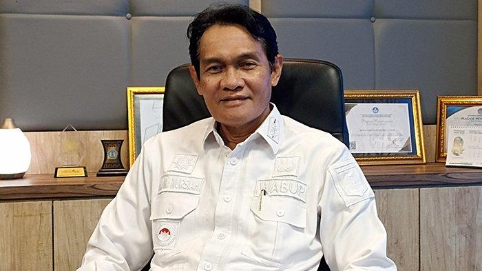 Wakil Bupati Lombok Tengah yang juga Sekretaris Golkar Lombok Tengah HM Nursiah ditemui di ruangannya di Praya, Kamis (7/12/2023).