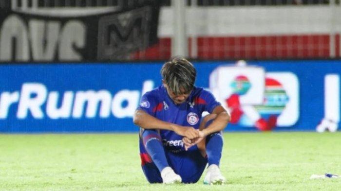 Debut Ahmad Amiruddin: Misi Gagalkan Rekor Arema FC yang Selalu Curi Poin dari Kandang Lawan Debut Ahmad Amiruddin: Misi Gagalkan Rekor Arema FC yang Selalu Curi Poin dari Kandang Lawan