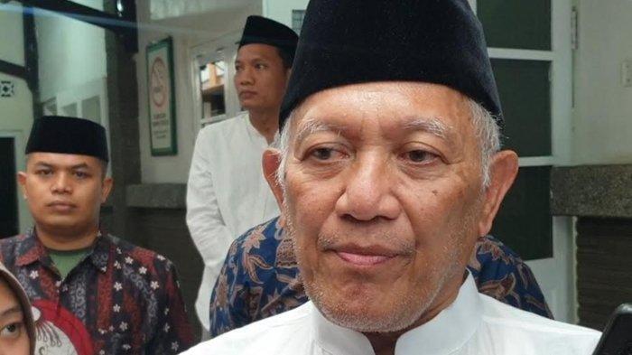 Pengasuh Ponpes Tebuireng, Gus Kikin