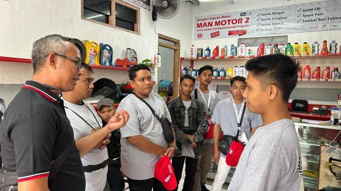 PELATIHAN AHYPP - Suasana pelatihan peserta Astra Honda Youthpreneurship Program (AHYPP) di Yogyakarta, Rabu-Jumat (2-4/7/2025). Peserta berasal dari 22 bengkel alumni SMK binaan Yayasan Astra Honda Motor (AHM).