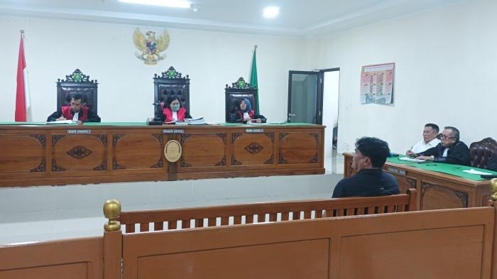 UANG PALSU - Mantan Wakapolsek Tallo Polrestabes Makassar, AKP (Purn) Sugito Ngangun (58) dihadirkan sebagai saksi meringankan terdakwa Annar Salahuddin Sampetoding di Pengadilan Negeri (PN) Sungguminasa, Jl Usman Salenge, Kecamatan Somba Opu, Kabupaten Gowa, Sulawesi Selatan (Sulsel), Rabu, (30/7/2025)