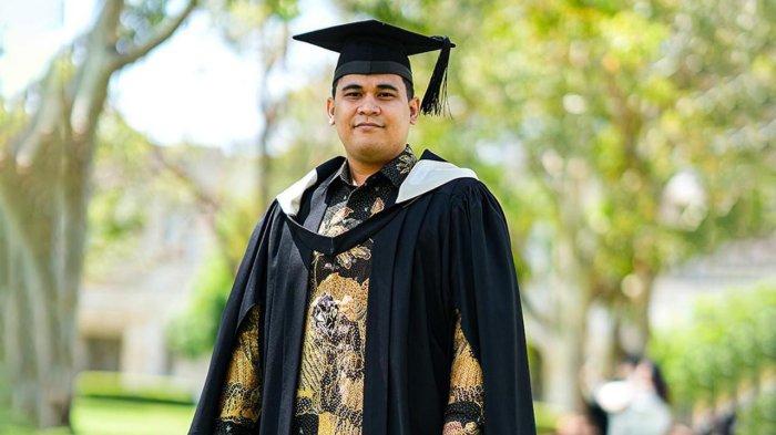Alphard Emas: Mewah, Prestise, dan Pernyataan Kekayaan