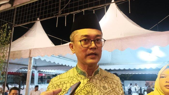 Andi Rio Idris Padjalangi  mengungkapkan sosok Amir Mahmud dinilai menjadi salah satu figur akademisi yang mampu berkolaborasi dengan dirinya untuk melangkah di Pilkada Bone, Sulsel.