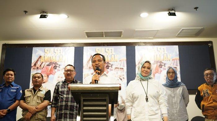 Pasangan Calon Gubernur dan Wakil Gubernur Sulsel Nomor Urut 02, Andi Sudirman Sulaiman-Fatmawati Rusdi (Andalan Hati) berhasil memenangkan kontestasi Pilgub Sulsel 2024 berdasarkan hasil quick count.