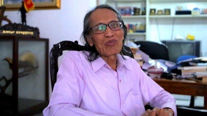 Anhar Gonggong Sejarawan Kelahiran Pinrang dan Anak Korban Keganasan  Westerling - Tribun-timur.com