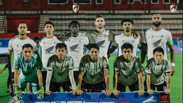 CEDERA REDA - 11 pemain PSM Makassar saat melawan Persik Kediri di Stadion Gelora Soepriadi, Blitar, Jawa Timur, Selasa (11/3/2025). Badai cedera mereda di kubu PSM Makassar.