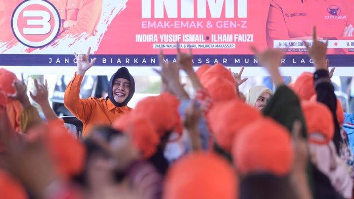 Calon Wali Kota Makassar Indira Yusuf Ismail sosialisasi di Kecamatan Wajo, Jumat (4/10/2024).