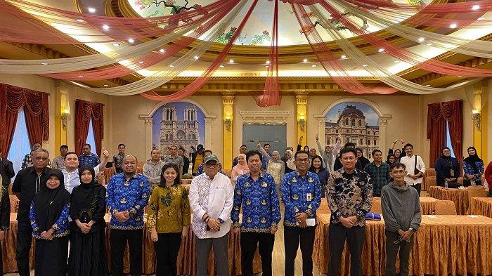 PENCEGAHAN STUNTING - Dialog Interaktif Gizi dan Pencegahan Stunting yang digelar di Grand Town Hotel, Makassar, Kamis, 17 April 2025. UNICEF dan Jenewa Institute bekerjasama dengan Pemerintah Provinsi Sulawesi Selatan didukung oleh Tanoto Foundation untuk mendorong sinergitas media beserta pemerintah dan lembaga mitra pembangunan dalam upaya, pencegahan dan penurunan stunting di Sulawesi Selatan.