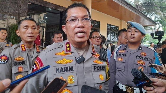 Jenderal Asal Makassar, Inspektur Jenderal Polisi (Irjen Pol), Abdul Karim membuat catatan mentereng dalam kariernya di Mabes Polri. Baru-baru ini mantan Kapolda Banten ini menjabat sebagai Kepala Divisi Profesi dan Pengamanan Kepolisian Negara Republik Indonesia ( Kadiv Propam ). 