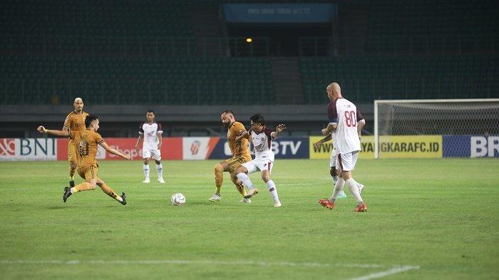 Jalannya laga Bhayangkara FC vs PSM Makassar pada pekan 5 Liga 1 2023/2024 yang berakhir imbang 0-0, Sabtu (29/7/2023) malam.
