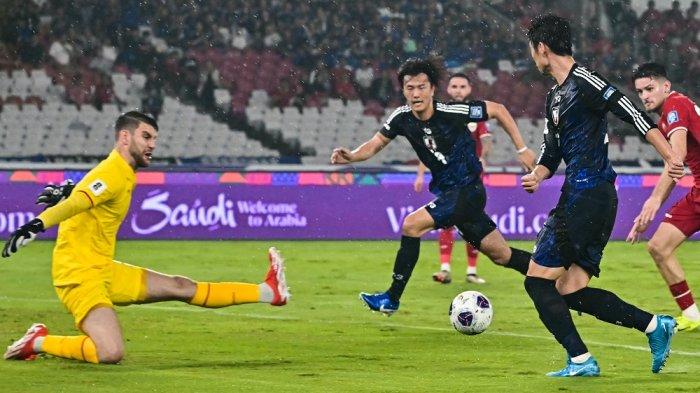 Jalannya laga Timnas Indonesia vs Jepang di Kualifikasi Piala Dunia 2026 yang berlangsung di Stadion Gelora Bung Karno (GBK), Jakarta, Jumat (15/11/2024) malam.