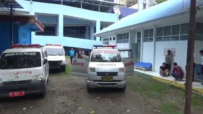 Jasad penagih kredit koperasi ATR yang ditemukan di tepi sungai Maros tengah menjalani visum di RSUD dr La Palaloi untuk memastikan penyebab kematiannya, Senin (11/11/2024).