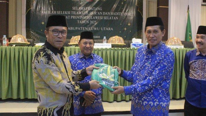 KONTINGEN STQH - Bupati Kabupaten Luwu, Sulawesi Selatan Patahuddin melepas 100 orang kontingen yang akan mengikuti Seleksi Tilawatil Qur'an dan Hadis (STQH) ke XXIII Sulawesi Selatan, Sabtu (12/4/2025). Ajang STWH XXIII Sulsel akan dilaksanakan di Kabupaten Luwu Utara mulai 13 hingga 20 April 2025.