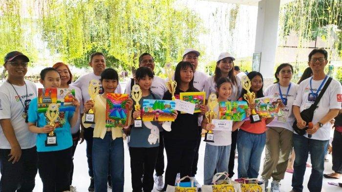 MARRIAGE ENCOUNTER - Pemenang Lomba Gambar dan Mewarnai bagi anak-anak tingkat
Playgroup, TK,  dan SD yang orangtuanya turut serta dalam Jalan Sehat Nusantara 2025 Marriage Encounter Distrik IX Makassar menerima hadiah dari panitia, 27 Juni 2025. Jalan Sehat Nusantara 2025 Marriage Encounter Distrik IX Makassar dilepas Vikaris Jenderal Keuskupan Agung Makassar RP Joni Payuk CICM di Jalan Arief Rate (SMP Katolik Rajawali) dan diikuti lebih seribu orang pasangan Suami Istri (Pasutri) beserta keluarga.