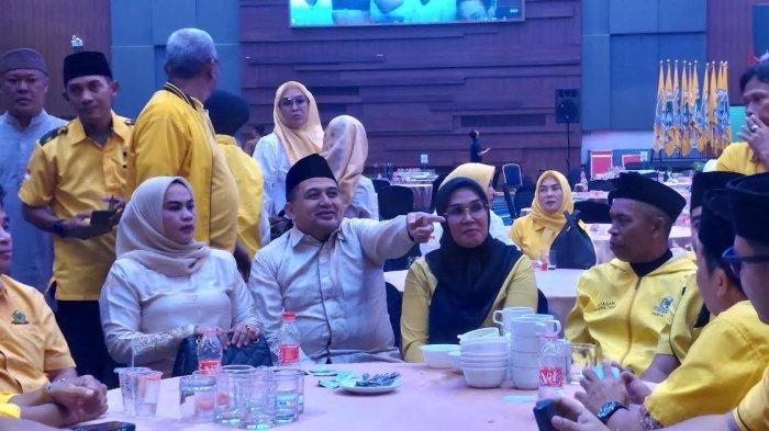 BUKA PUASA - Ketua Golkar Makassar, Munafri Arifuddin hadiri Buka Puasa Bersama pengurus PP AMPG di Hotel Four Poinst by Sheraton, Jl Andi Djemma Makassar, Selasa (18/3/2025). Munafri Arifuddin puji kegiatan Safari Ramadan PP AMPG.