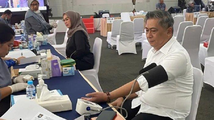 PELANTIKAN BUPATI - Bupati dan Wakil Bupati Barru terpilih, Andi Ina Kartika Sari - Abustan Andi Bintang ikuti pemeriksaan kesehatan di Kantor Kementerian Dalam Negeri (Kemendagri), Jakarta Pusat, Senin (17/2/2025). Hasil pemeriksaan kesehatan Andi Ina Kartika Sari - Abustan Andi Bintang dinyatak sehat dan siap dilantik.