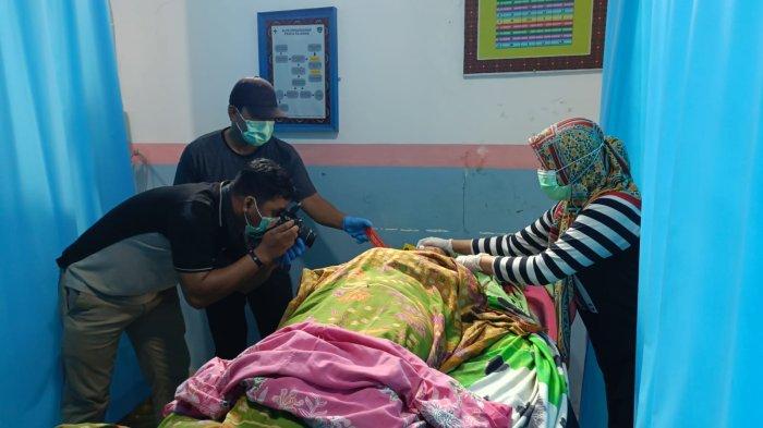 Korban pembunuhan suami sendiri di Dusun Carangki Utara, Desa Lekopancing, Kecamatan Tanralili, Kabupaten Maros, Sulawesi Selatan, ditemukan tewas diduga akibat kekerasan dalam rumah tangga (KDRT), Sabtu (12/4/2025). Korban diduga dibunuh oleh suaminya sendiri dengan cara dipukul menggunakan barbel.