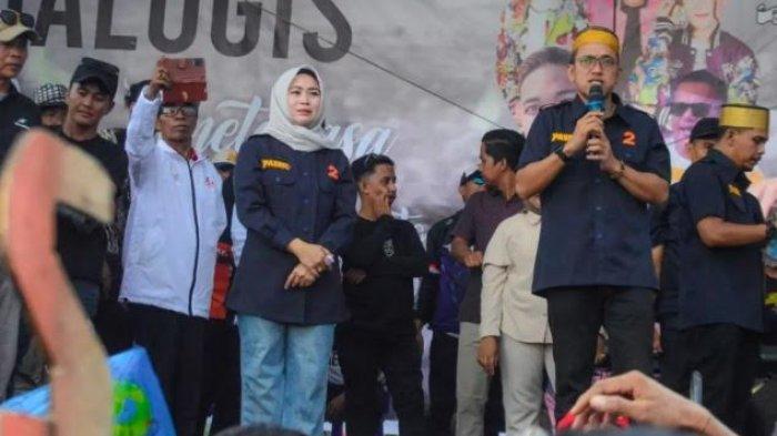 Paris Yasir bersama istri Salmawati