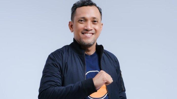Calon Bupati Jeneponto, Paris Yasir adalah alumni kampus lokal Jeneponto, STIE Yapti Jeneponto. Komisi Pemilihan Umum (KPU) Kabupaten Jeneponto menetapkan Paris Yasir-Islam Iskandar sebagai peraih suara terbanyak di Pemilihan Kepala Daerah atau Pilkada Jeneponto 2024.
