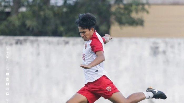 Pemain PSM M Rafli Asrul