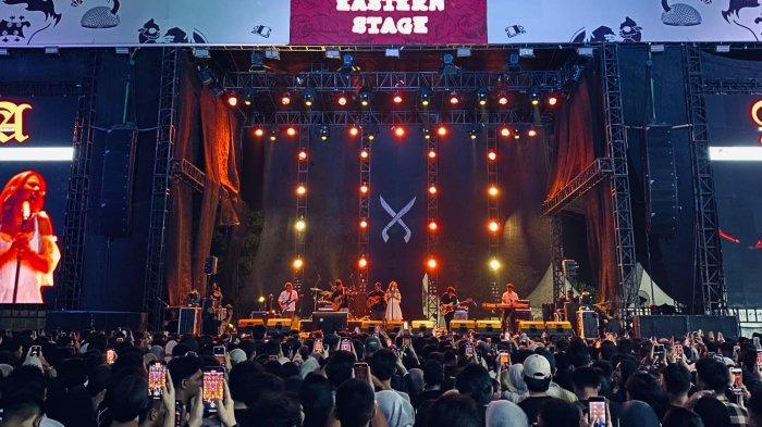Malam Ini Pamungkas dan The Adams Hibur Pengunjung Rock In Celebes di ...