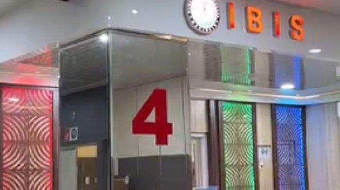 Ruang perawatan VVIP Ibis RS Bhayangkara Makassar. 13
