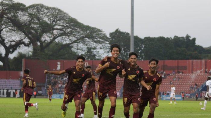 Selebrasi gol Sulthan Zaky usai membobol gawang Persik Kediri di Stadion Brawijaya, Kediri, Jawa Tengah pada Sabtu (24/6/2023). Laga uji coba ini berakhir dengan skor 1-1.