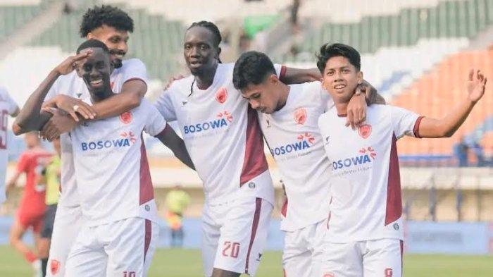 Selebrasi pemain PSM Makassar usai mencetak gol ke gawang Borneo FC di laga terakhir Grup A Piala Presiden 2024 di Stadion Si Jalak Harupat, Kabupaten Bandung, Jawa Barat, Kamis (25/8/2024). PSM Makassar dipastikan tak launching tim karena waktu mepet dengan pertandingan Liga 1.