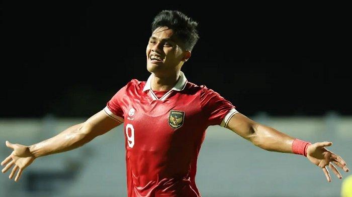 Striker Timnas U-23 Ramadhan Sananta selebrasi usai mencetak gol di turnamen Piala AFF U-23 2023.