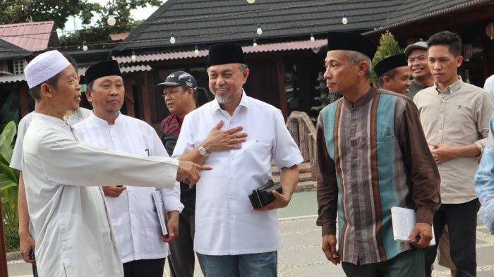 Tamsil Linrung menghadiri pembukaan rapat kerja hidayatullah di Sengkang Kabupaten Wajo Sabtu (23/12/2023).