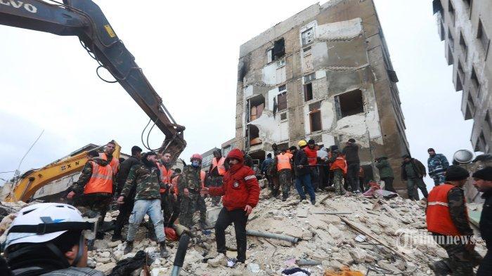 Korban syok pasca-gempa bumi