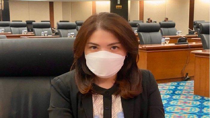 Tina Toon jadi anggota DPRD DKI Jakarta.