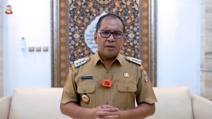 Wali Kota Makassar Danny Pomanto menyampaikan imbauan kepada masyarakat Makassar usai Pilkada Serentak. Kamis (28/11/2024). 
 
